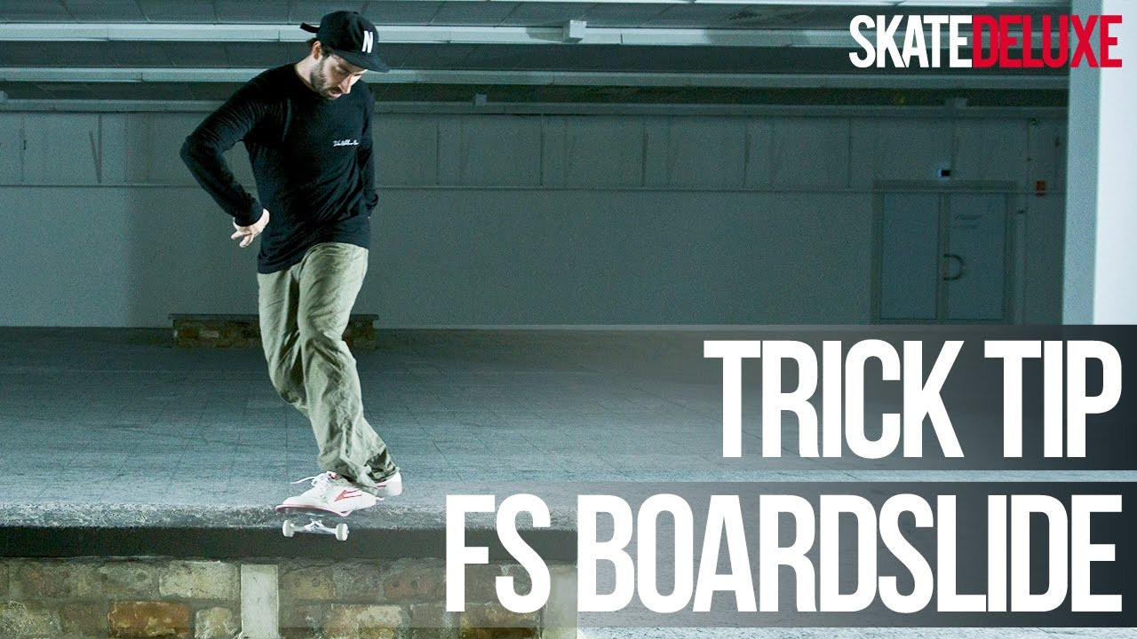 De Frontside Boardslide trick tip tutorial video laat je een basis skateboard Slide trick zien. Door middel van oefening is deze trick snel te leren. Alle skateboard trick tips: https://www.skatedeluxe.com/blog/nl/trick-tips/skateboard/<br /><br />De Frontside Boardslide is de tegenhanger van de Backside Boardslide met het verschil dat je obstakel voor je is. De Frontside Boardslide is een stukje moeilijker dan de Backside Boardslide omdat je met je rug de richting van Sliden op gaat. Je Slide eigenlijk blind, maar gelukkig kun je je hoofd draaien. Het ziet er stylisch uit en het is een goede oefening voor je de Backside Lipslide leert. Je kunt de FS Boardslide op curbs, rails, ledges en transitoir leren.<br /><br />In onze Frontside Boardslide video tutorial met verschillende camera perspectieven en slow motion beelden leer je alles wat je moet weten. We leggen uit hoe je op de juiste manier je voeten plaatst, hoe je schouders moeten staan en hoe je balans moet houden. Als je comfortabel bent met de Frontside Boardslide en je hebt de Kickflip onder de knie dan zou je ze kunnen combineren en een Kickflip Frontside Boardslide kunnen proberen.<br /><br />| • Skate Shop: https://www.skatedeluxe.com/ | • skatedeluxe Blog: https://www.skatedeluxe.com/blog |<br />| • Facebook: https://www.skatedeluxe.com/facebook | • Instagram: https://www.skatedeluxe.com/instagram | • Twitter: https://www.skatedeluxe.com/twitter |<br />______________________________________________________<br /><br /><br />Skateboard Trick Tips in het Nederlands::<br />• https://www.skatedeluxe.com/blog/nl/trick-tips/skateboard/<br /><br /><br />= OTHER LANGUAGES = <br /><br />⇛ ENGLISH | • https://www.skatedeluxe.com/blog/en/trick-tips/skateboard/<br /><br />⇛ GERMAN | • https://www.skatedeluxe.com/blog/de/trick-tipps/skateboard/<br /><br />⇛ FRENCH | • https://www.skatedeluxe.com/blog/fr/trick-tips/skateboard/<br /><br />⇛ SPANISH | • https://www.youtube.com/playlist?list=PL85C9jh7oQzA4M3nzquykCjMTg8dE0aOV<br /><br />⇛ ITALIAN | • https://www.youtube.com/playlist?list=PL85C9jh7oQzALGyZ2SOi3keO66EprYjOk