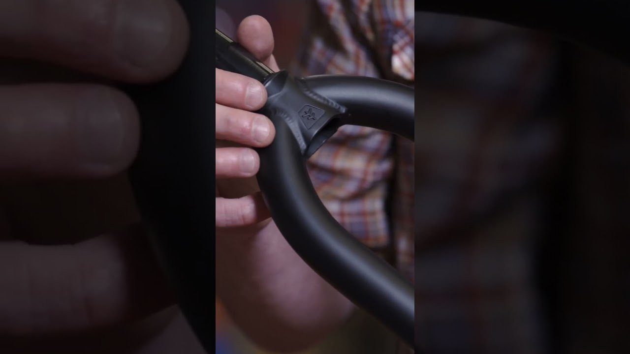 Shop the #FlyBikesBMX Volcano V2 fork now worldwide at sourcebmx.com<br /><br />#sourcebmx #bmx