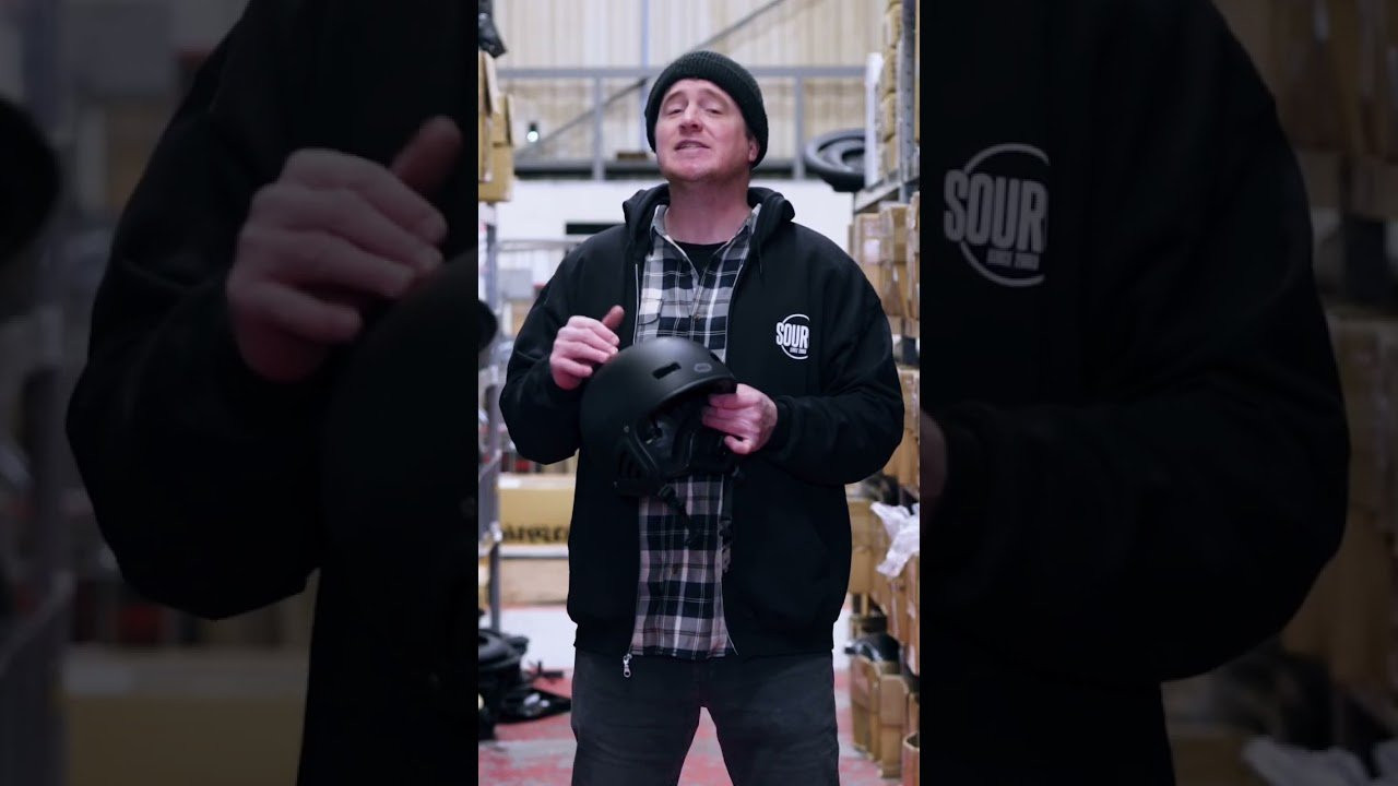 Van backs the Bell Racket helmet and we have it in stock now worldwide at sourcebmx.com<br /><br />#sourcebmx #bmx #bmxhelmet