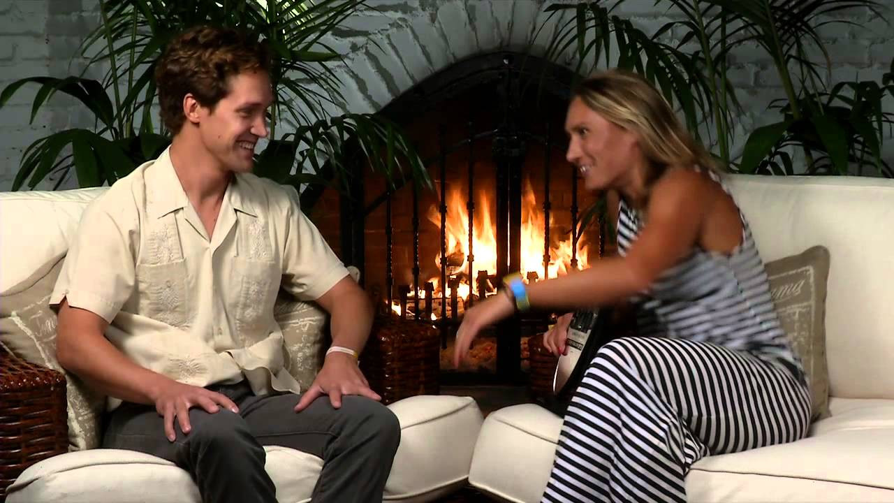Annabel Anderson backstage interview after her wins for Female #1 and Performance of the Year at the 2013 SUP Awards.