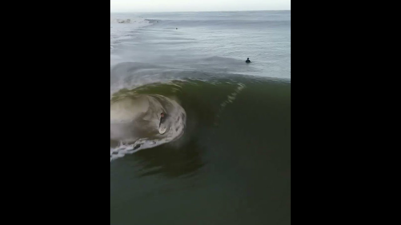 Watch Aron Cox riding a fast-breaking barreling wave at Namibia's Skeleton Bay during the inaugural Skeleton Shootout competition.<br /><br />Footage/Credits:<br />@NowNowMedia<br /><br />Subscribe to SurferToday on YouTube<br />🔔 http://bit.ly/2TSO2be<br /><br />Online Surf Shop<br />🏄🏻‍♂️ https://bit.ly/online-surf-shop