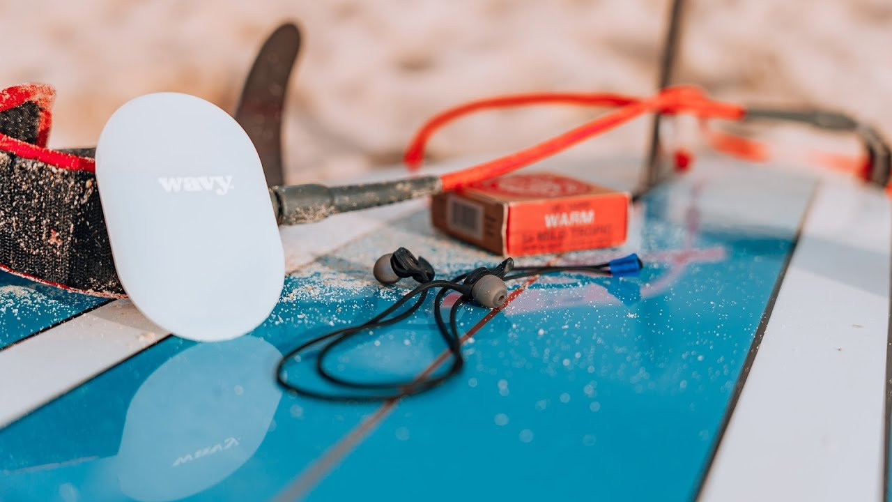 Wavy Ocean is a high-end surf earplug system designed by Dutch audio experts.<br /><br />Perfectly shaped for stable grip and comfort. Expertly tuned to let high-quality sound in and keep harmful noise and water out. Durably built of waterproof and sturdy materials to keep your ears always protected. <br /><br />Built for extreme conditions<br /><br />The grip ear sleeves and safety cord provide a steady and secure fit to prevent you from losing them.<br /><br />Filter harmful noise, keep high-quality sound<br /><br />Keep water, wind, and disturbing frequencies out and lets high-quality sound in.<br /><br />We make sure your ears are safe while being able to hear the ocean and communicate clearly without feeling isolated. <br /><br />How?<br /><br />The advanced technology membrane filter provides an open-air passage to the ear minimizing the occlusion effect (low-frequency emphasis) while keeping the ear ventilated for optimum comfort. <br /><br />Product Features<br />1. Durable and waterproof design<br />2. Natural 16dB sound attenuation<br />3. Advanced high-quality sound filtering<br /><br />Product Advantages<br />1. Protects against loud, harmful noise and possible ear infections from water in the ear<br />2. Developed for a secure and comfortable fit<br />3. Keeps surroundings and communication clear<br /><br />Package<br />- 2x Earplugs with natural 16dB attenuation noise filters<br />- 1x Storage pouch<br />- 2x Grip ear sleeves<br />- 1x Safety cord<br />- 6x interchangeable silicone ear tips sizes-small, medium, and large<br /><br />Less feeling of isolation how?<br /><br />The advanced technology membrane filter provides an open-air passage to the ear minimizing the occlusion effect (low-frequency emphasis) while keeping the ear ventilated for optimum comfort.<br /><br />The membrane filter is developed with a large surface for extra ventilation to the ear. <br /><br />The large membrane filter lets sound in and out of the ear to minimize the feeling of isolation and to minimize the growth of low frequencies (occlusion effect).<br /><br />This results in a natural and clear perception of sound while lowering sound to a safe listening level.<br /><br />What are the dangers of not wearing Wavy Ocean?<br /><br />Surfer's ear is the common name for a condition caused by repeated exposure to cold water and wind.<br /><br />It causes bony growth to develop within the ear. Eventually, you may have more bone in your ear than the actual canal.<br /><br />When left untreated, surfer's ear can cause serious problems: from muffled hearing through to total deafness.<br /><br />The only way to treat surfer's ears definitively is to surgically remove the bony growths. §