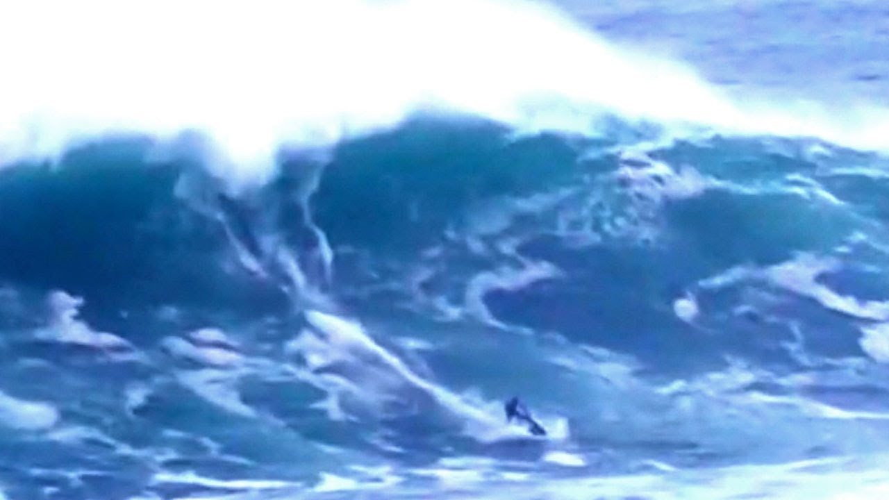 Belharra wins versus Jetski!<br /><br />Subscribe Here for daily XTreme surfing videos: http://www.youtube.com/subscription_center?add_user=surfingxtreme<br /><br />Riders : Shane Dorian, Peyo Lizarazu, Jamie Mitchell, Grant Baker, Benjamin Sanchis, Pilou Ducalme, Stéphane Iralour, ...<br /><br />Filming : Mickael Darrigade (http://www.youtube.com/channel/UCDWooGhVCEmUkPFOPedQ46g)<br />Editing : Production XTreme Video<br /><br />Subscribe To SurfingX-Treme Here: http://goo.gl/7Vdr0<br />Website: http://www.x-tremevideo.com<br />Twitter: http://twitter.com/XTremeVideo<br />Facebook: http://www.facebook.com/XTvideo