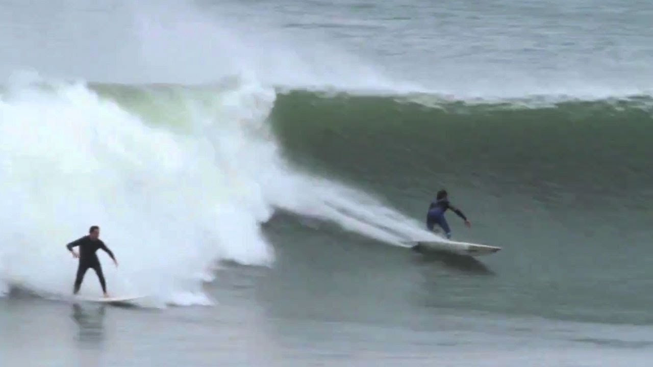 Big session at Mundaka 28-10-2013 with :<br />Tyler Larronde, Pat & Tanner Gudauskas , Eneko Acero, Aritz Aranburu and some local boy's!<br /><br />Waves Size : 3,5 - 4m <br /><br />Subscribe Here for daily XTreme surfing videos: http://www.youtube.com/subscription_center?add_user=surfingxtreme<br /><br />Music ZZ Top La Grange<br /><br />Special thinks to the old crew: Michel Larronde, Nabo & Kikette!!!!<br /><br />Filmed & Edited Michael Darrigade<br /><br />The X-Treme Channel features awesome extreme sports action from all over the world!<br /><br />Subscribe To X-Treme Here: http://goo.gl/7Vdr0<br />Website: http://www.x-tremevideo.com<br />Twitter: http://twitter.com/XTremeVideo<br />Facebook: http://www.facebook.com/XTvideo"""