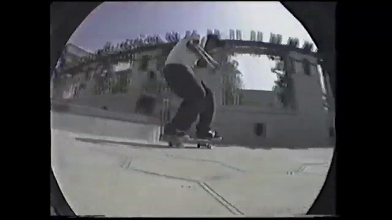 Here is our top 12 list of the best commercials ever run in a 411 video back in the day. The short commercial was a difficult skill to master and is certainly a lost art these days. But in the 90's and early 2000's a few brands pulled it off quite well. Check out our list and let us know what we forgot or which of these is your favorites.