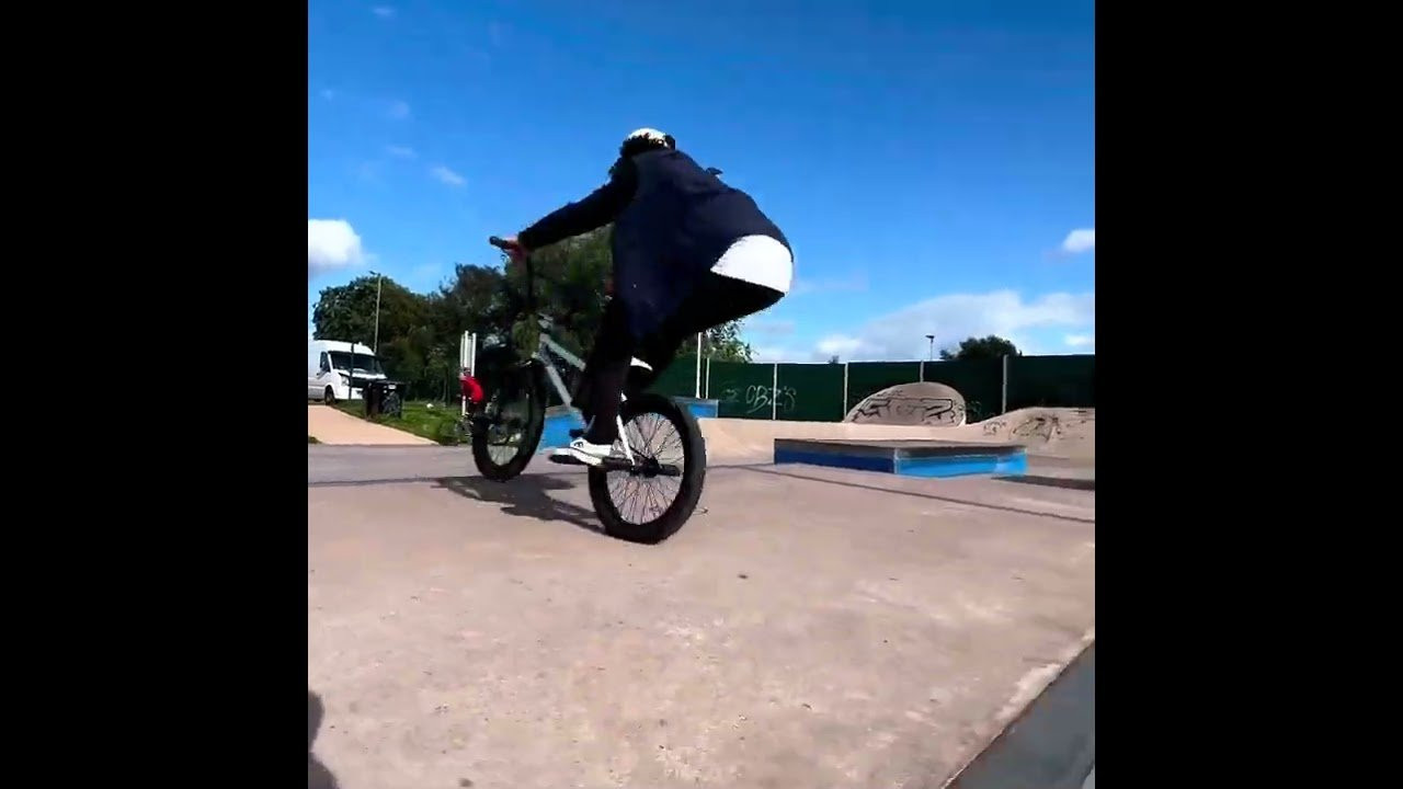 https://unitedbikeco.com/<br />#unitedbikeco #unitedbmx #bmxpark <br />HARRY MILLS WAKLEY