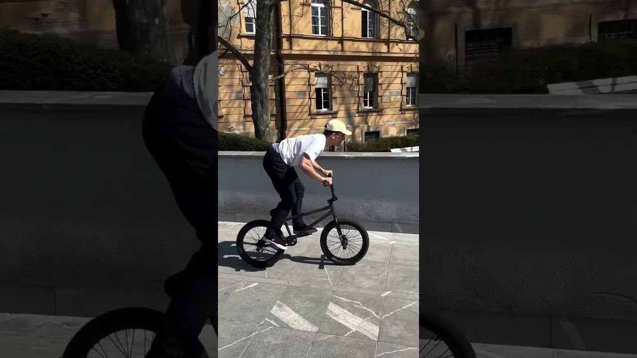 https://unitedbikeco.com/<br />#unitedbikeco #united #bmx <br />Marius Dietsche comes through with a big tire ride down the hubba.