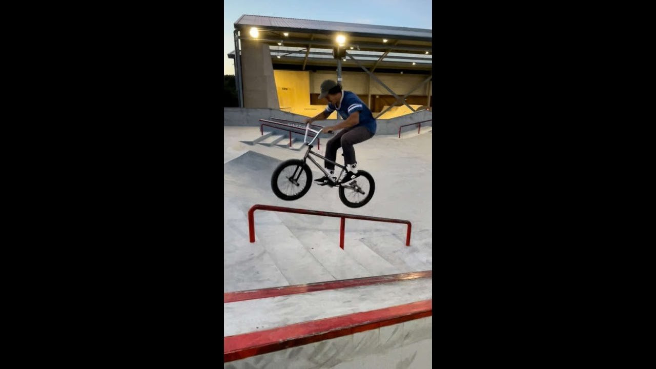 Check out Harry Mills-Wakley's best trick from the last Backyard Jam stop at Junction 4 Skatepark! The hat catch was just added points #bmx #unitedbikeco #unitedbmx #shorts