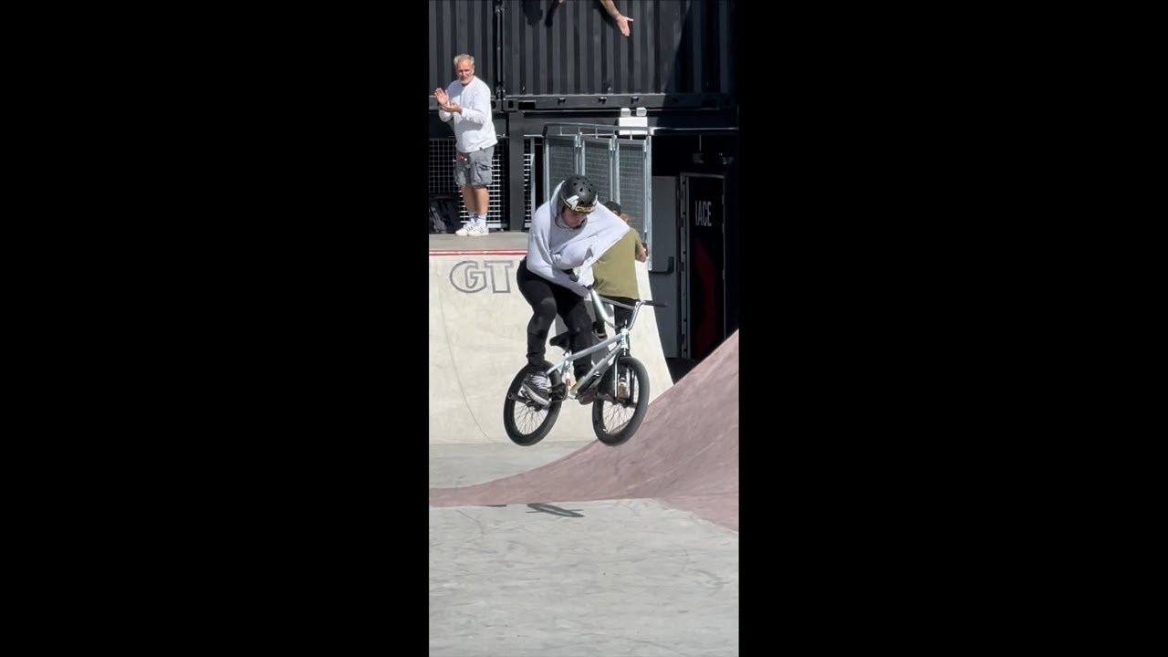 Check out Jack Dumpers best trick from the 5th round of the Backyard Jam series at Junction 4 Skatepark this weekend!<br /><br />#bmx #unitedbikeco #unitedbmx #backyardjam #shorts