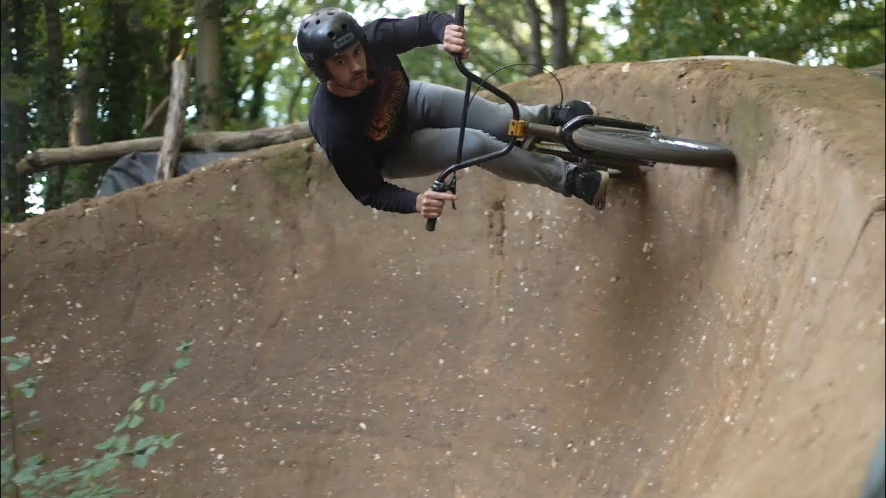 Sit back and enjoy an afternoon spent with Freddie Househam as he rips through Leatherhead Trails. Thank you to Jimmy Pratt for the session and the work put in to these trails! <br /><br />Video: Darren Deez
