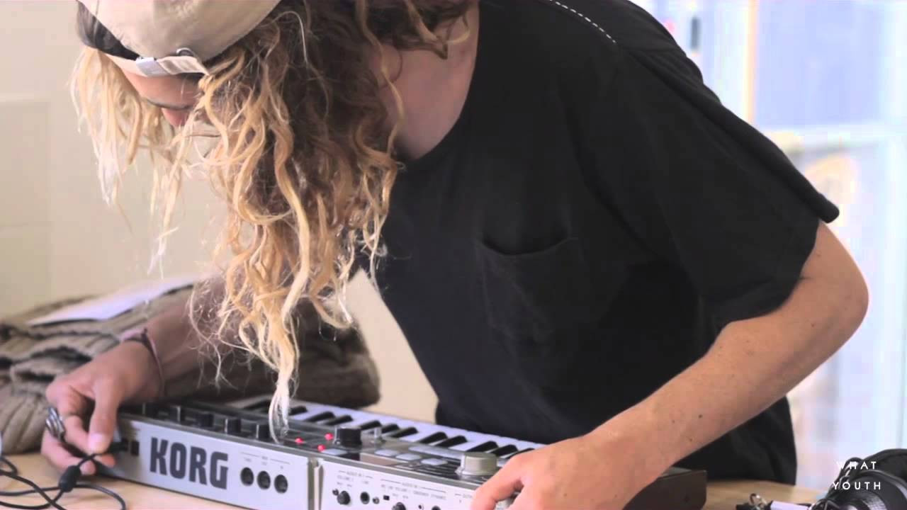 An Afternoon at Craig’s house in Newcastle with no waves to speak of. Instead, a vignette of domestic moments.<br /><br />www.whatyouth.com<br /><br />Subscribe to our Youtube Channel. <br />https://www.youtube.com/channel/UCgU04HwFTRQx6hsnWSeBUSQ<br /><br />Facebook: https://www.facebook.com/whatyouth?ref=ts&fref=ts<br />Instagram: http://instagram.com/whatyouth<br />Twitter: https://twitter.com/whatyouth