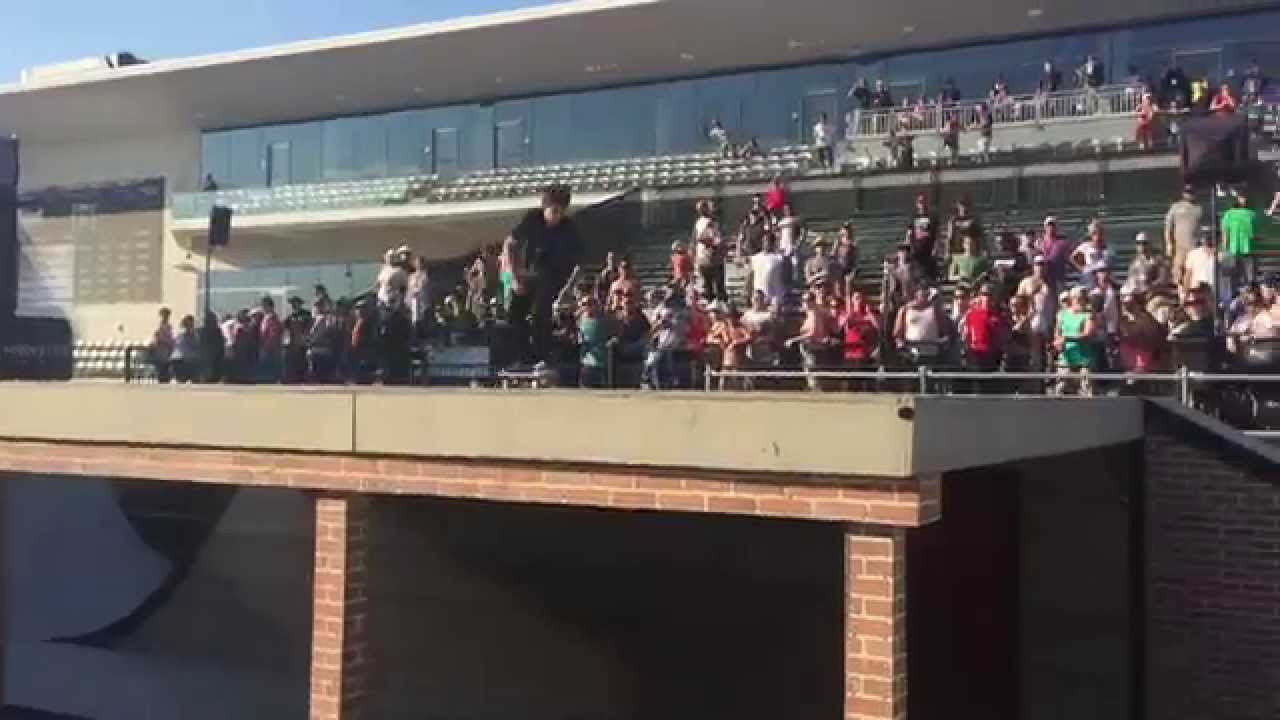 Wow, Enzo shut down The Boardr Am with a hardflip off the roof. Congrats Tyson Bowerbank who won it in the Finals today.