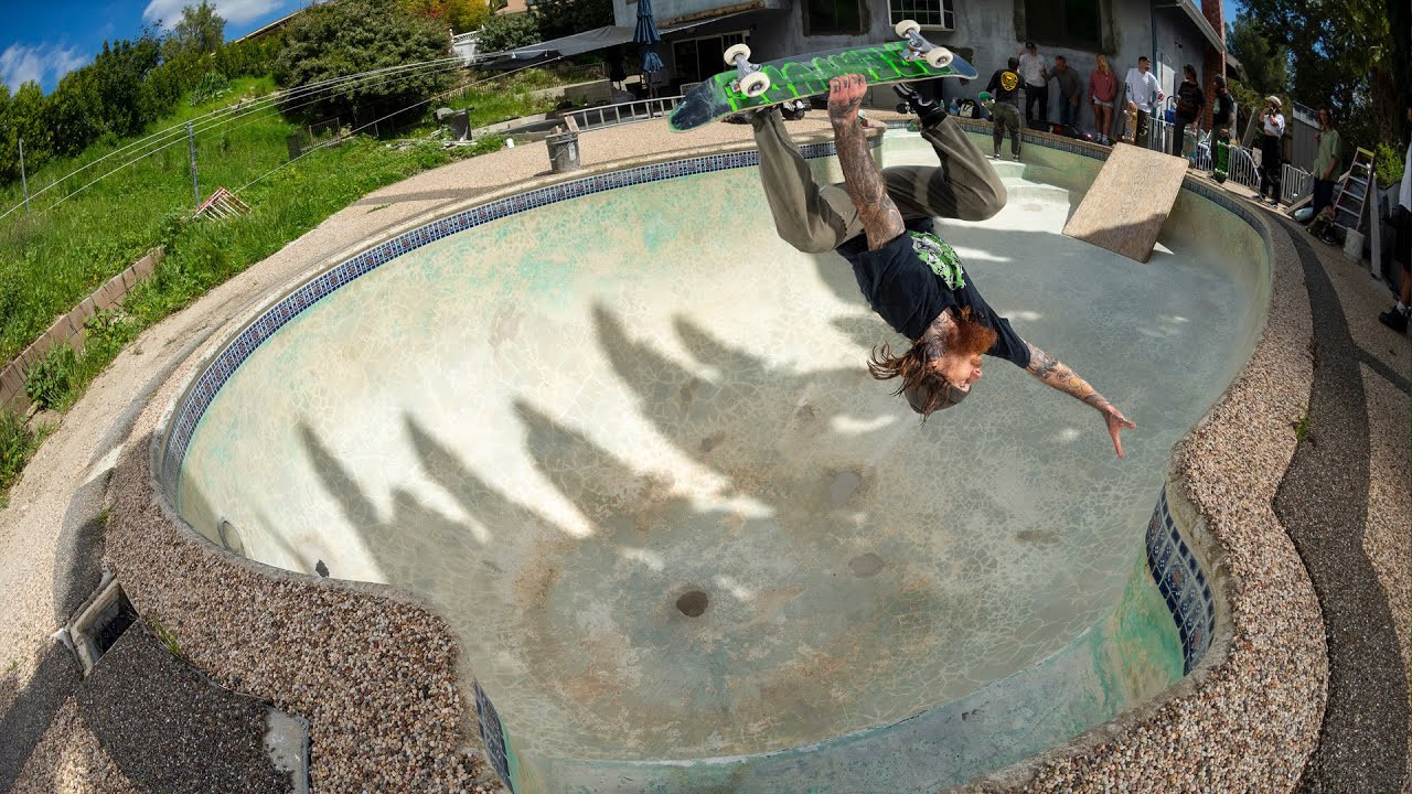 Flyin’ over steep steps and love seats, Chris Russell hones his craft on a bounty of backyard pits and leaves them in cinders.<br /> <br /> Keep up with Thrasher Magazine here:<br /> http://www.thrashermagazine.com<br /> http://www.facebook.com/thrashermagazine<br /> http://www.instagram.com/thrashermag<br /> http://www.twitter.com/thrashermag