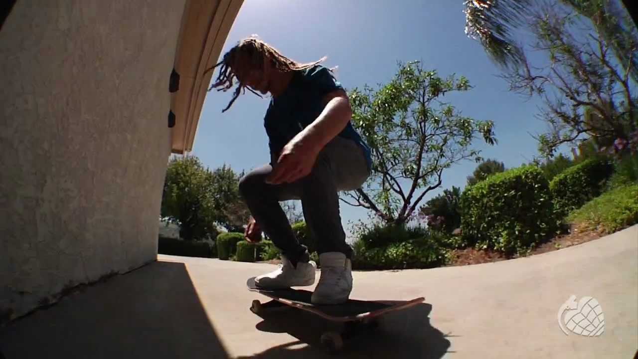 Neen William's exclusive Thunder Trucks video all filmed in 4 days for his first ever Pro Truck available now in LO 145 HI 145/147/149.<br /><br />For More go to:<br /><br />http://www.facebook.com/thundertrucks<br /><br />http://www.thundertrucks.com/quick-response/neen-williams/