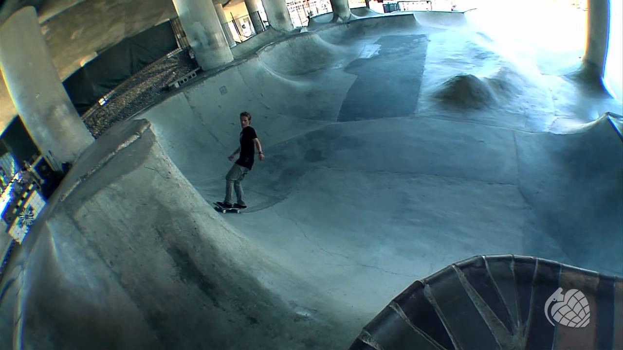 Zach Miller For Thunder Trucks and the Thunder 149 Lights!<br /><br />Find out more at: http://facebook.com/thundertrucks