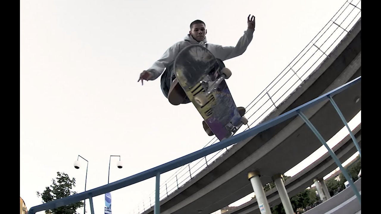 Junkyard's latest features riders from both Sweden and Norway. (interval) was filmed in Scandinavian countries and also Mallorca.<br />Video by Makke Bengtsson<br />In order of appearance:<br />Vi Duc Truong<br />Simon Hallberg<br />Simon Källkvist<br />Oscar Jonsson<br />Vilbur Fritzon<br />Simon Karlsson<br />Olle Kling<br />Peter Johansson<br />David Lindahl<br />Moshe Beskow<br />Alexander Carelle<br />Jonathan Carelle<br />Orvar Lindsten<br />Fredrik Tangerud<br /><br />Additional filming:<br />Fritte Söderström<br />Pekka Løvås<br />Vi Duc Truong<br />Vilbur Fritzon<br />David Lindahl<br />Peter Johansson<br />Victor Larsson Blé<br />Tom Botwid<br /><br />Music by:<br />Ari Bald