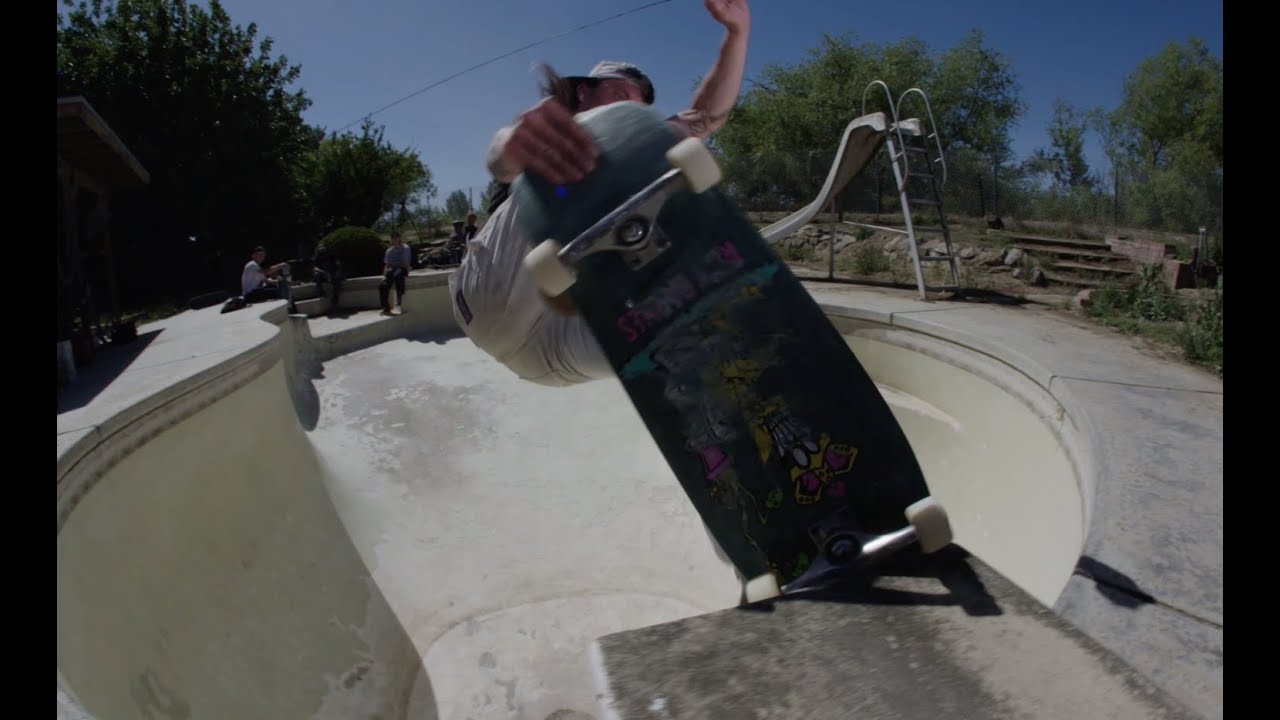 Grace joins the barge boys in a bunch of backyard pits with falling branches and rope swings for days.<br /><br />Video @peacocksk8 @deepstatedave