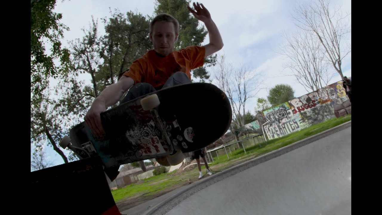 Start your week off with a big crew doing big moves in some picture-perfect SoCal pools.<br /><br />Music: @SKANKno9 (Roman and Cedric Pabich’s parents’ band. their Mom is on Vocals)<br />Video: @peacocksk8