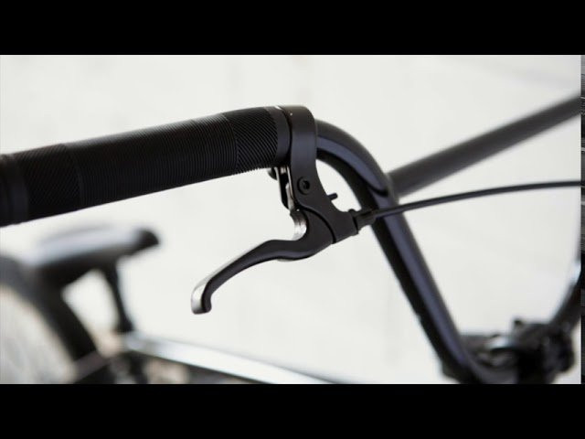 The Recruit is our entry-level complete, broken down into four key sizes to ensure a size is available for a wide range of riders. The 20” wheel Recruit comes in either a 20” or 18.5” top tube sizes, then we have our 18” wheel and 16” wheel sizes for those who are not quite ready for a 20” wheel. All sizes of the Recruit feature’s a sealed mid BB, sealed cassette hub and come with some of our premium design aftermarket parts.<br /><br />Frame: 1020 Hi-Ten Steel 20"<br />Geometry: HT: 75° / CS: 13.25” / SO: 7.8” / BB: 11.8” / ST: 71°<br />Forks: Cromo steerer tube, 1020 tapered hi-tensile steel legs <br />Handlebars: 8.25” x 27” 1020 hi-tensile steel<br />Grips: United Team Grips & United Bar Ends<br />Headset: 1 1/8" A Headset painted to match the bike frame colour<br />Stem: United 50mm reach top load stem with embossed United logo<br />Rear Lever: Alloy<br />Rear Brake: 990<br />Cranks: 3pc 165mm, Tubular, 8 spline, printed United logo<br />BB: United sealed bearing mid<br />Sprocket: 25t Steel<br />Pedals: United Supreme PC<br />Chain: x410<br />Rear Rim: Alloy 36h, single wall<br />Front Rim: Alloy 36h, single wall<br />Rear Hub: 36h sealed alloy cassette hub with 14mm axle, sealed bearing 9t driver, 4 pawl, ultra-loud mechanism<br />Front Hub: 36h, Loose ball Bearings, 10mm axle<br />Rear Tyre: United Direct 20 x 2.1” 65psi<br />Front Tyre: United Direct 20 x 2.1” 65psi<br />Seat: United Padded Seat/Post Combo with custom sewn patch on rear <br /><br /><br />#bmx #unitedbikeco #unitedbmx