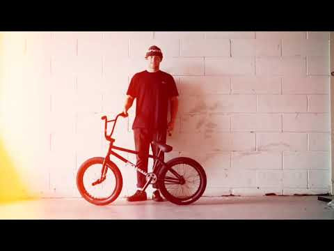 UK rider Ben Towle has just made the bump on to the United team and there's no better way to kick things off and thats by building yourself a fresh new bike.<br /><br />Ben went for the incarnate v2 in flat black to keep things looking very stealth throughout. Be sure to keep an eye out for Ben and some future happenings from him!