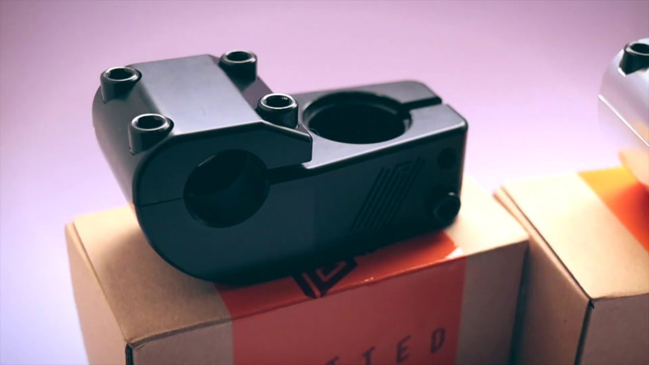 Every one knows that re-setting your bars is the worst possible thing. It takes forever for your mind to agree that the bars feel how they did before slipping. We wanted to design a stem that clamped tight and evenly at that. We had seen stem bolts snap from a rocky plate and un-even tightening. With the PURGE stem we wanted strength and durability so we went with a fully CNC 6061 Ali block including a CNC’d United graphic on the side. You will notice the clamping system clamps completely shut up front. This is to stop the un-even tightening. Simply tighten the front bolts to lock your bars in place evenly then clamp down on the back to fully secure your bars in place.<br /><br />The stem comes with a 49mm reach and a 34mm rise. Giving you the option to ditch those ugly headset spacers and tidy up the look of your bike.<br /><br />Available in Black or Polished.<br /><br />-Spec<br /><br />-Full CNC Machined 6061 Alloy<br /><br />-49mm reach<br /><br />-34mm rise<br /><br />-Black or Polished