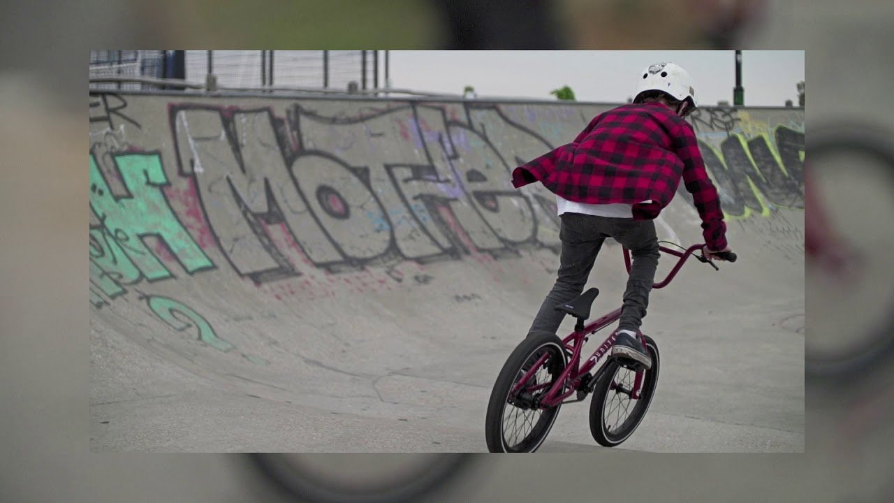 Check out our full range of 2018 completes here:<br />https://unitedbikeco.com/collections/bikes<br /><br />United Recruit 18" 2018: Find your local dealer here: unitedbikeco.com/pages/stockists