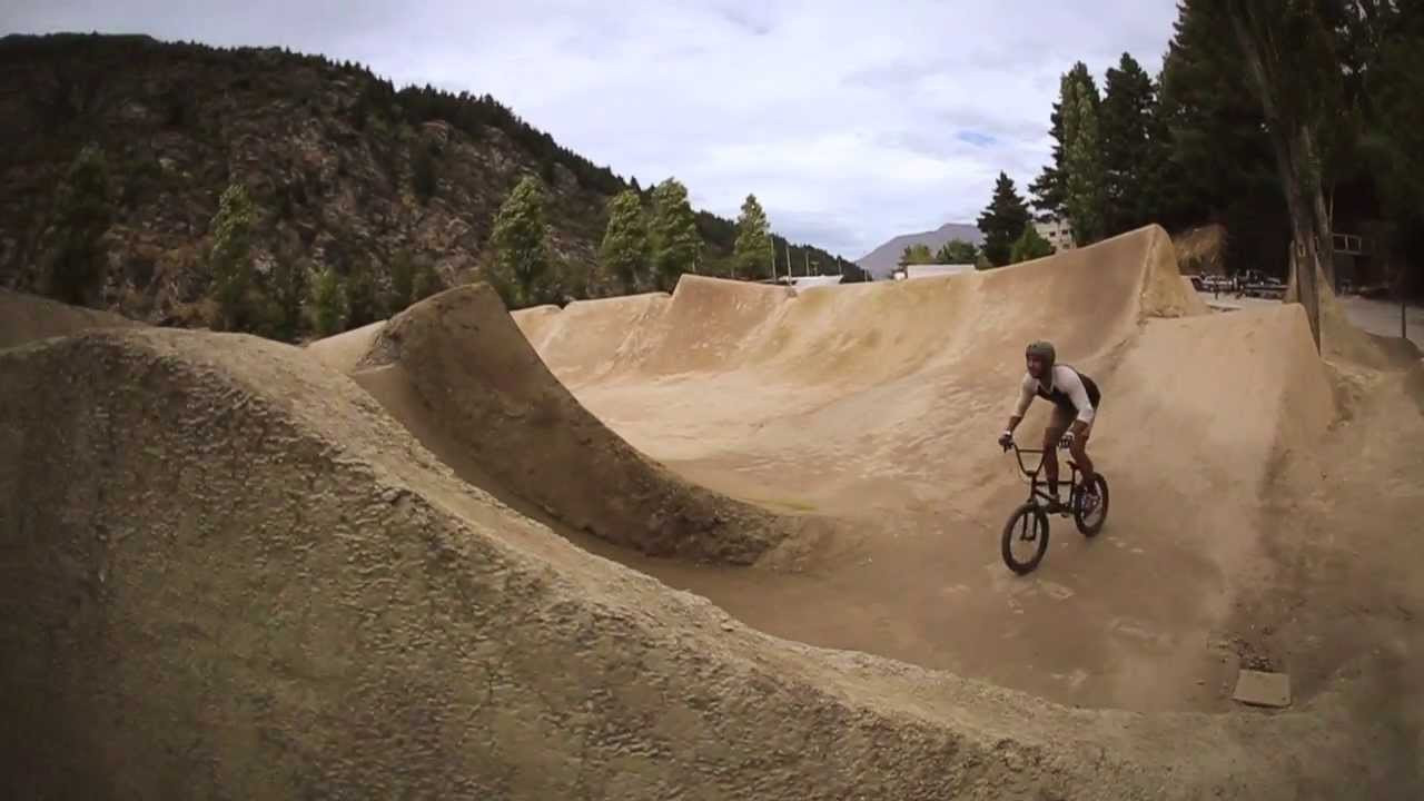 Ryan Lloyd & Luke Peeters spent a few days at the epic Gorge Road trails in New Zealand being captured by Jack Birtles. These two are easy on the eye when it comes to style, full video online Feb 26th. <br /><br />http://unitedbikeco.com/