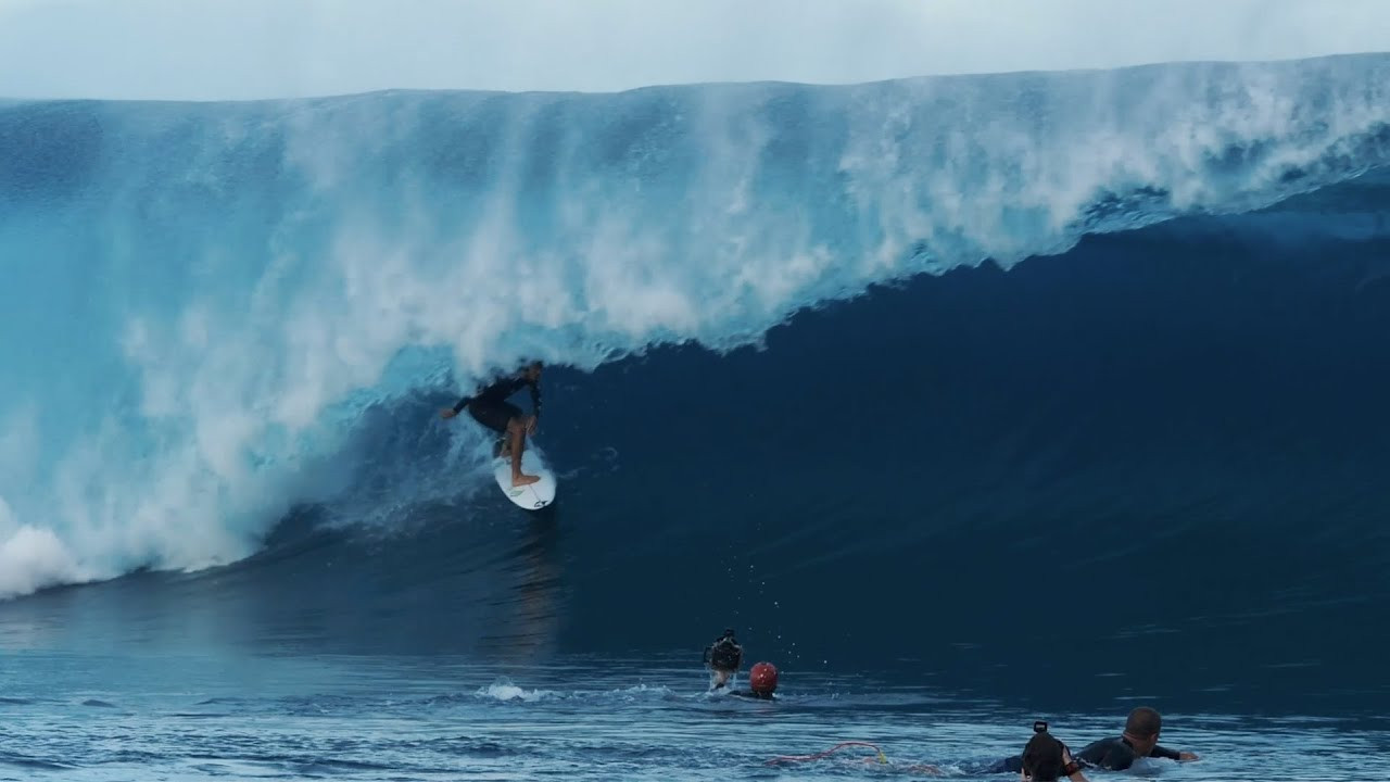 A film by Pablo Aguiar, surfing form Yago Dora during the second half of 2019.