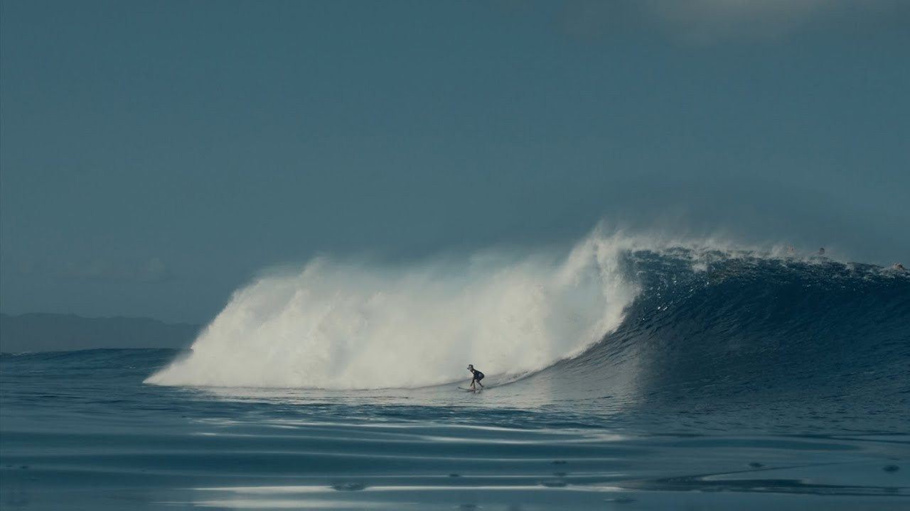 14 year old Aussie grom, Kobi Clements giving it a solid crack on the North Shore!<br /><br />Video: Joel Barker<br />Additional Land Angle: Rick Memsic [SwellPatrol]<br />Music: Blistar "Hitching to Mullin"<br />https://blistar69.bandcamp.com/