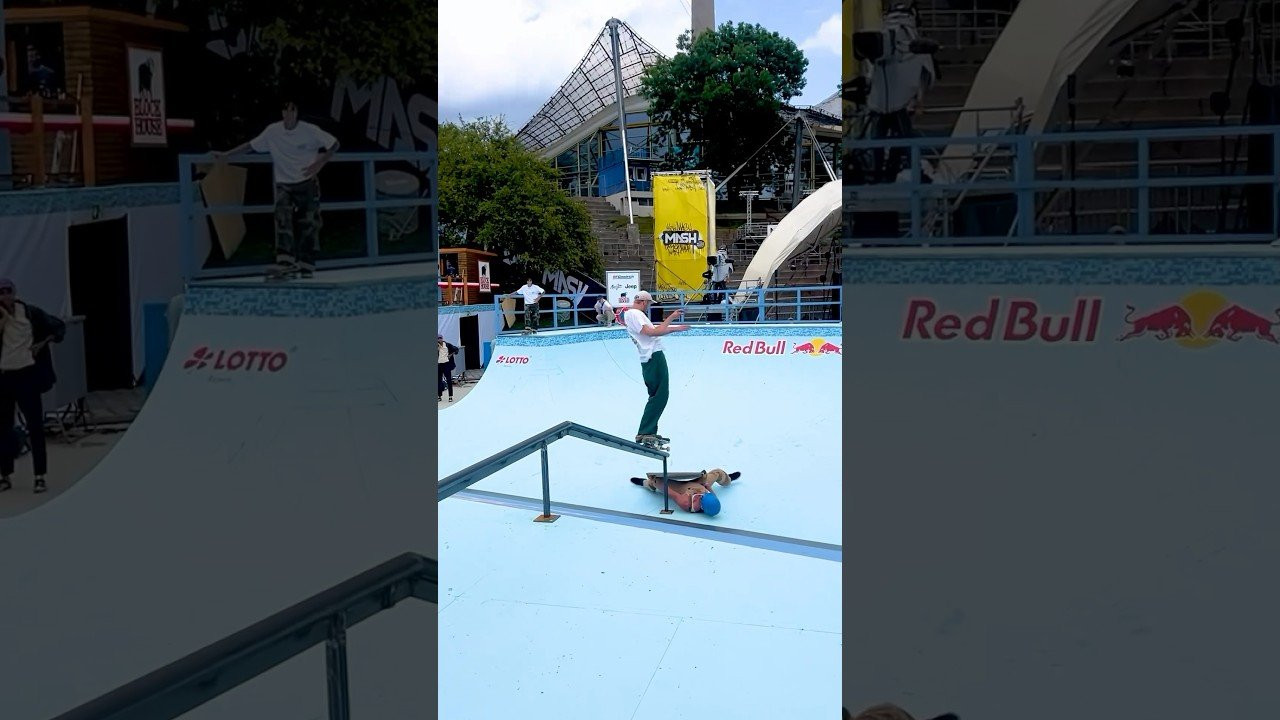 Madars goes for the long grind with the assist from Man Ramp at Red Bull Pool Drop this past weekend! #skateboarding