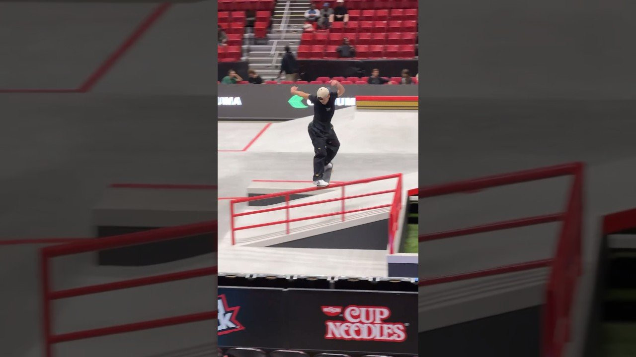 🇧🇷 Lucas Rabelo figuring out his SLS San Diego run & best tricks! Watch him skate in the Knockout Rounds on streetleague.com! #skateboarding