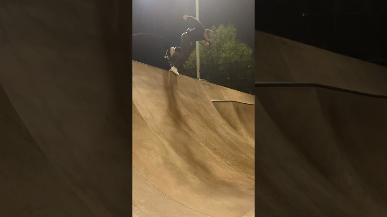 Alex Sorgente with an effortless, padless, spontaneous concrete park run! #skateboarding