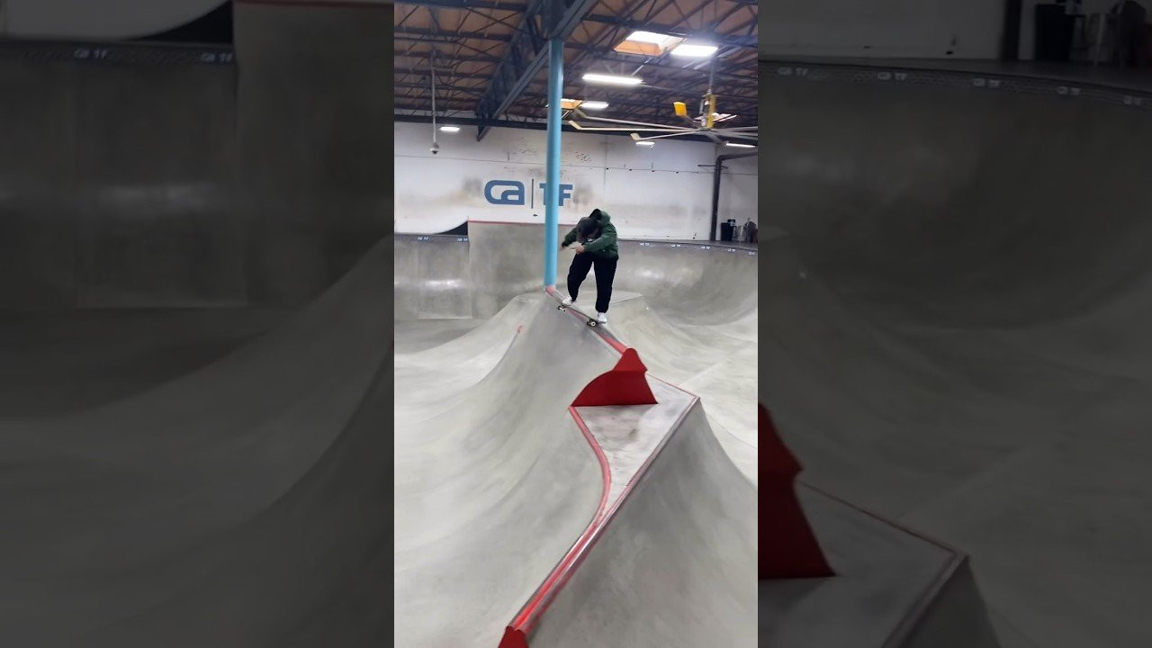 Alessandro Sorgente gong hell for leather in San Diego as he gets ready for WST Dubai Pro Tour next month! #skateboarding