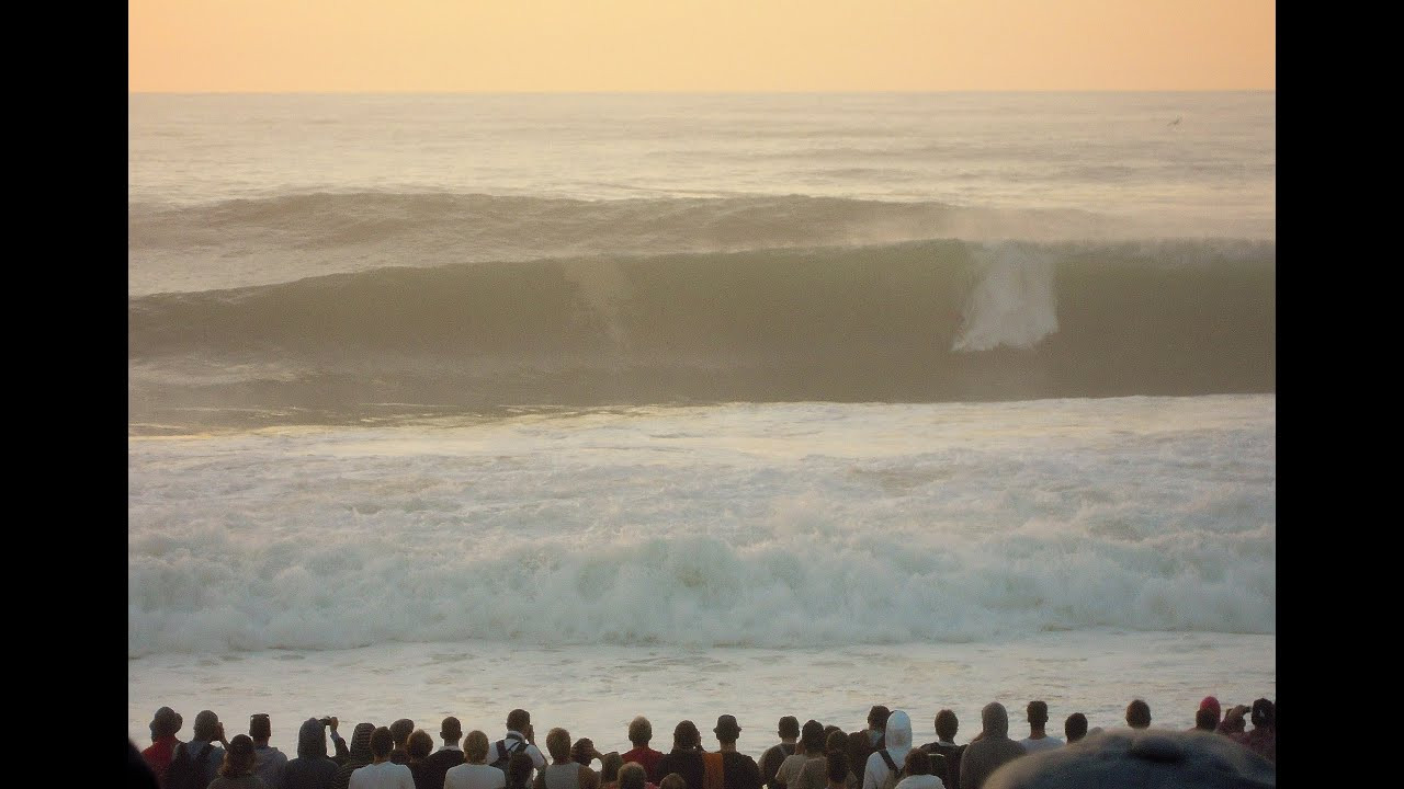 Joel's tube during his quarter-final with Gabe Medina was something much more than a 10 ...<br /><br />For the entire beach, it went beyond depth or criticality, and into the goosebump zone, especially for the Parkinson clan. {Wife Monica may have been even more stoked than Joel}.<br /><br />It is the zenith of one of the finest afternoons of surf spectating in recent memory -- a handful of crazy heats as the sun descended over the Bay Of Biscay.<br /><br />Parko didn't have the monopoly on goosebumps during the golden hour however. Kelly and Dane were also throwing in soul arches, hands-free lay-forwards, and that other level of athletic/mental mastery that turns a sporting event into something much more profound.