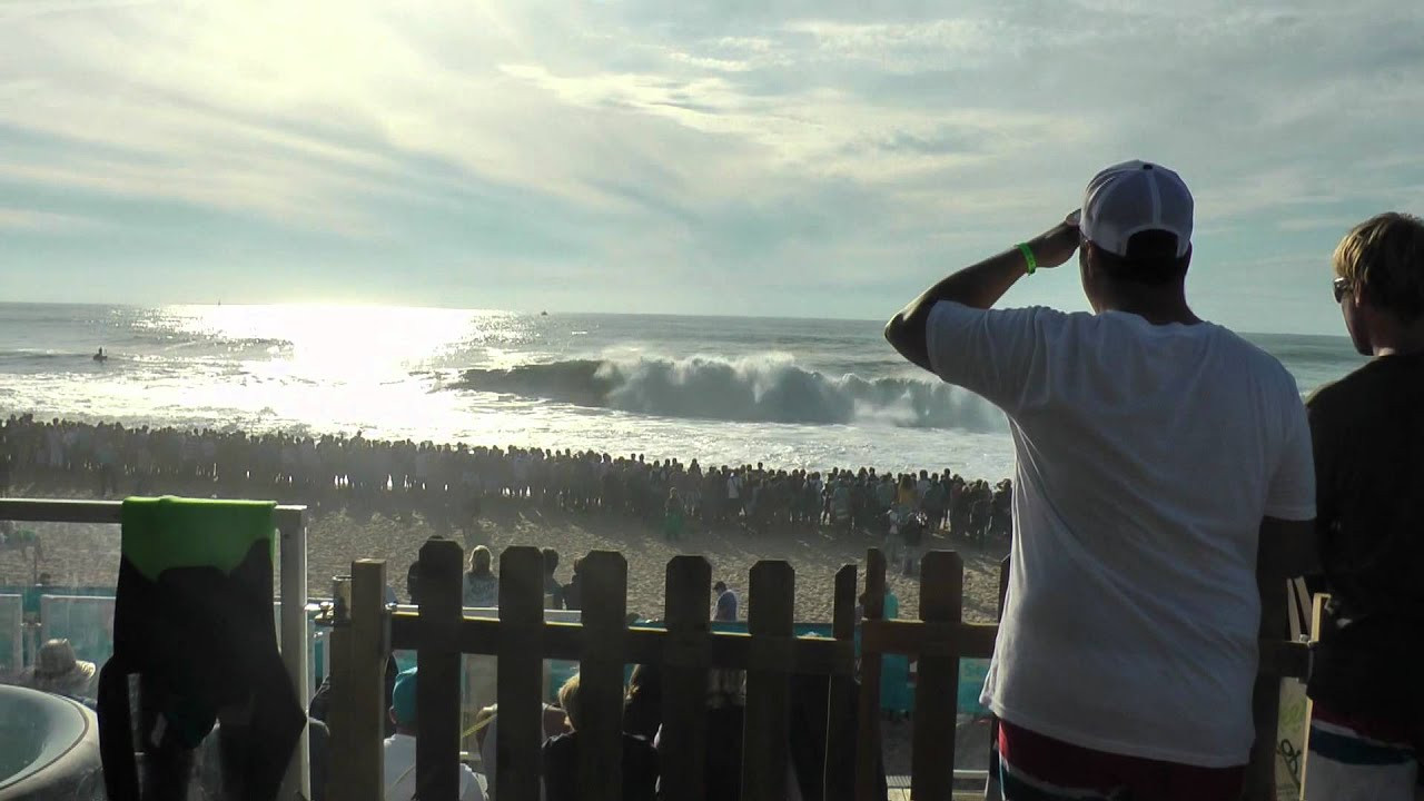 This is the view from the surfers' area -- Yadin's 10-pointer, against Jeremy Flores in Round 2.<br /><br />And in the cruellest twist of fate, Yadin still didn't get through the heat.