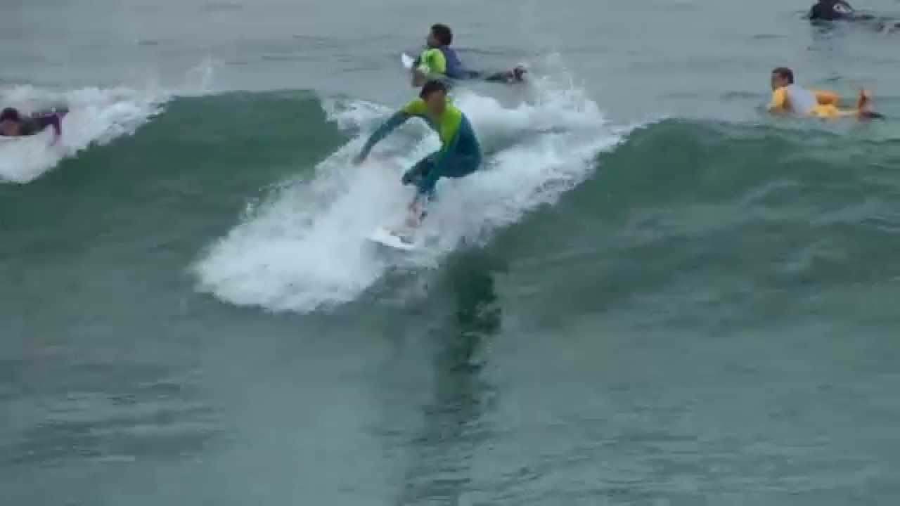 In this episode, Jordy Smith and Julian Wilson turn Huntington into a roller derby -- almost scalping each other during their pier freesurf.<br /><br />Keen eyes will also see Owen Wright get taken out of the play at the 1:14 mark.