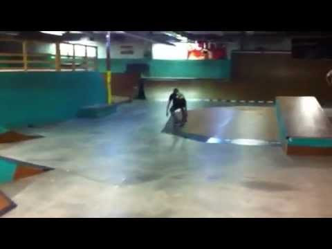 Robin Stoddard Skating Your Daily Grind park in N. Carolina !!