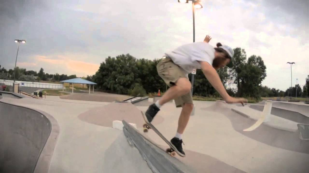 Willy Akers shreds a rather tasty looking park during the day... and into the night in this "In the Park" for Independent Trucks, OJ Wheels and Strange Notes.<br /><br />http://independenttrucks.com<br />http://ojwheels.com<br /><br />Stay Connected with Strange Notes<br />Subscribe - http://bit.ly/snotessubscribe<br />Facebook - http://fb.com/strangenotes87<br />Instagram - http://instagram.com/strangenotes<br />Twitter - http://twitter.com/strangenotes<br /><br />http://strangenotes.com<br />