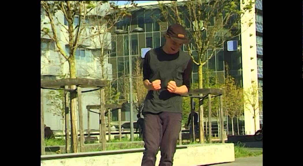 Full part here: https://www.youtube.com/watch?v=r6webyi_qww