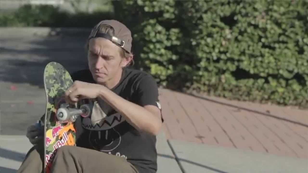 Joey Brezinski sets up his new Camo re-color pro board and lets you know how it feels under his feet.<br />Available in finer skateshops now.<br /><br />Filmed and edited by Roger Bagley<br /><br />http://impact-skate.com/<br /><br />http://clicheskate.com/impact/
