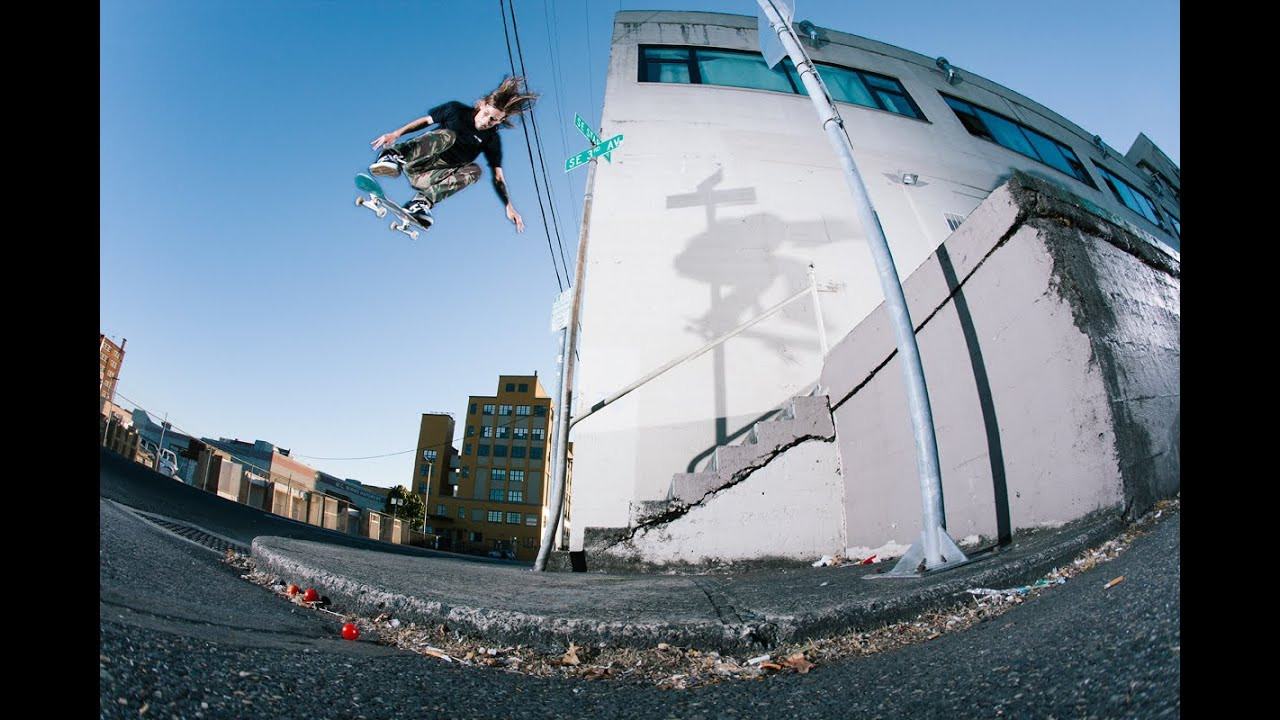 HUF Quality Footwear is proud to introduce Tyler Bledsoe to the team. Shot & cut by Martin Reigel.<br /><br />http://www.hufworldwide.com/<br />http://store.hufworldwide.com/