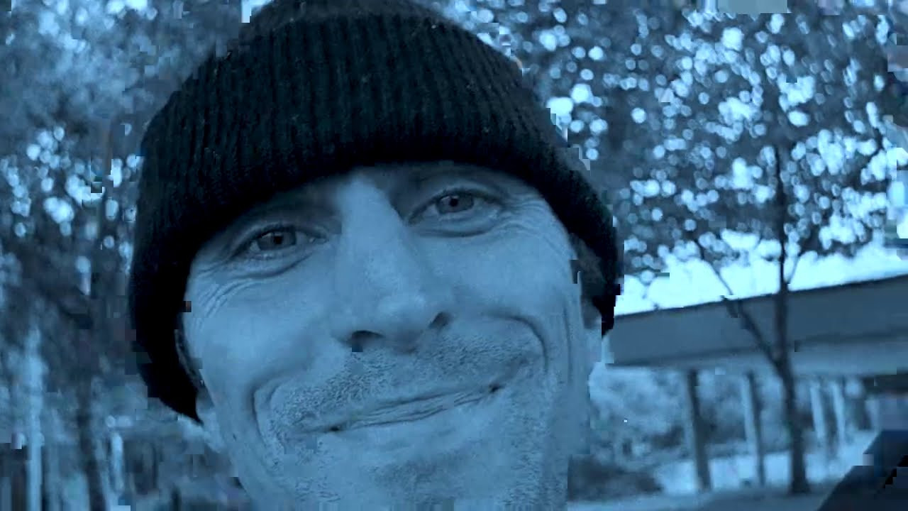 Like a glove<br /><br /><br />Get Tom's board at https://shop.wkndbrand.com