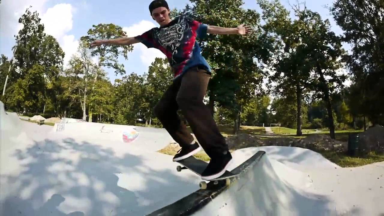 Santa Cruz Skateboards AM Cody Chapman gets one goin' at the Kanis Park DIY in Little Rock, Arkansas. Cody navigates with ease and puts it down for Santa Cruz Skateboards, Independent Trucks, and OJ Wheels. Shout out to Georgie, Skittles, Mar Mar, and Kevin at Kanis DIY! Follow Kanis Park on Instagram: @KanisPark<br /><br />SUBSCRIBE to the First Video Mag In Skateboarding!<br />http://bitly.com/SubscribeToStrangeNotes<br /><br />Stay Social!<br />https://www.facebook.com/strangenotes87<br />https://twitter.com/strangenotes<br />http://instagram.com/strangenotes