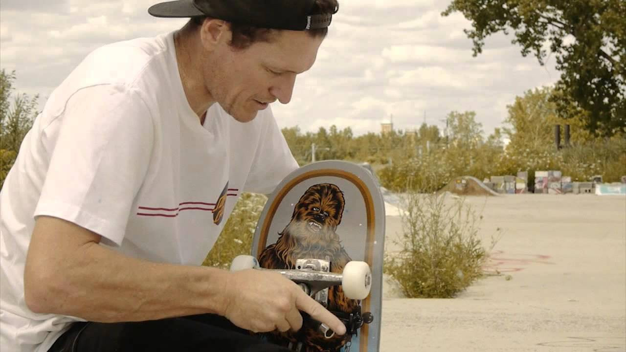 Santa Cruz pro riders Emannuel Guzman, Shuriken Shannon﻿, Sid Melvin﻿ and Justin Strubing take the new line of Star Wars﻿ X Santa Cruz decks out for some serious shredding! Check out these decks and the full line of collectibles at http://santacruzskateboards.com/starwars