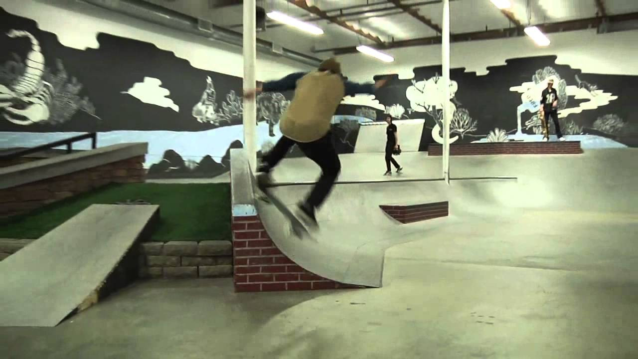 "Let's go to So Cal!" The Santa Cruz team takes a trip down south to the Transworld skatepark. Featuring Emmanuel Guzman, Blake Johnson, Sid Melvin, Shuriken Shannon, Justin Strubing, Josh Stafford and Ron Whaley!<br /><br />Music:<br />Beverly<br />"You Can't Get It Right"<br />Careers<br />KanineRecords.Com