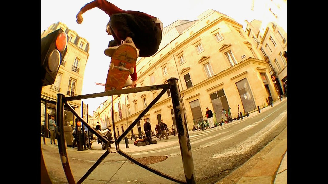 Live from Bordeaux Castle, cruising medieval pavement to unearth gold marble jems. <br /><br />Featuring Vivien Feil, Leo Valls, Sergio Cadaré, Soy Panday & friends.<br /><br />Cinematography by Andrea Dupre<br /><br />Additional Filming by Arthur Giat, Ben Chadourne & Leo Valls<br /><br />Friends in order of appearance : Hugues Cheminade, Pierre Serres, Valerian Nicolas, Benjamin Drissi, Emillien Bonnet, Amelien Foures, Romain Dubourg, Lilian Gouaux, Gary Beasley, Jt Saldou, Arthur Giat, Samuel Payen, Kenny Adoua, Julien Januskiewicz, Léo Spartacus, Vincent Dallemagne & Andrea Dupre.<br /><br />www.magentaskateboards.com<br />MAGENTA SKATEBOARDS - 2021