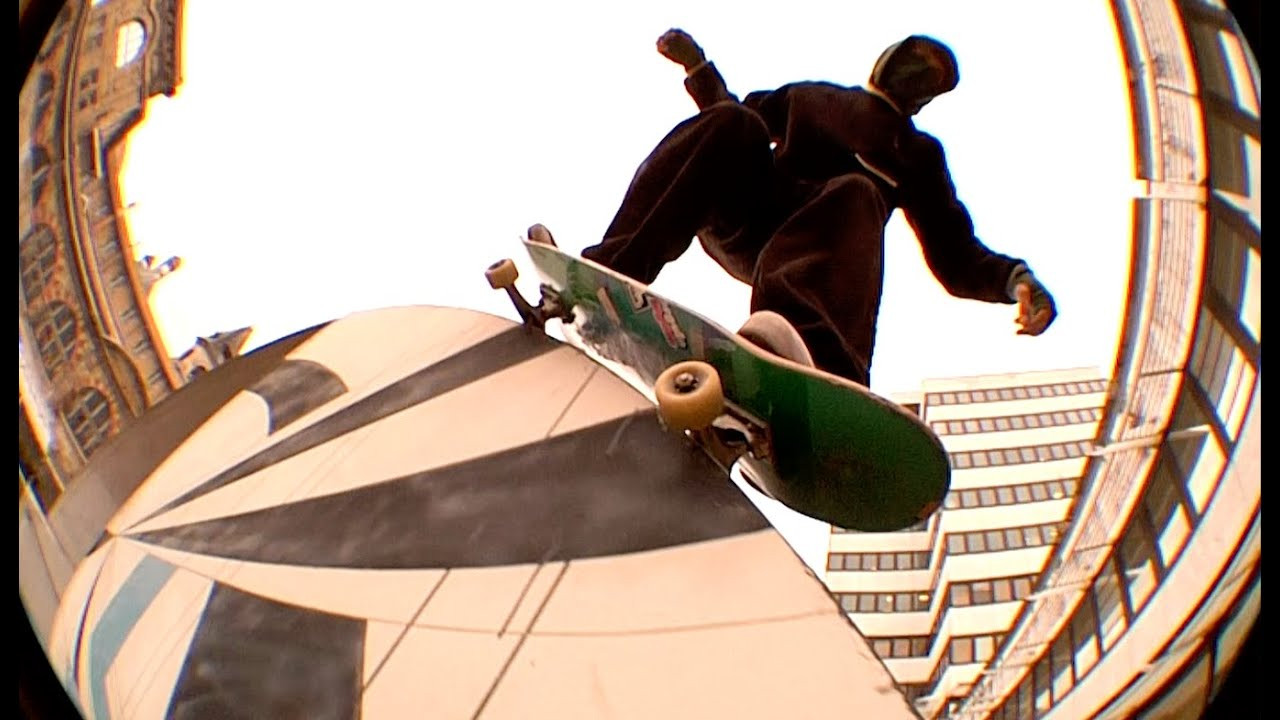 Powerslide Overlord Leo Valls & Magenta newest member, graceful stuntman Flo Maillet display unique moves in lesser seen French spots from our new full-length "Just Cruise 2" AVAILABLE NOW ON DVD:<br />https://shop.magentaskateboards.com/products/just-cruise-2-dvd-1897<br /><br />Filmed by Andrea Dupre & Stephane "Feugs" Feugas<br /><br />www.magentaskateboards.com<br />MAGENTA SKATEBOARDS - WORLDWIDE CONNECTIONS - 2023