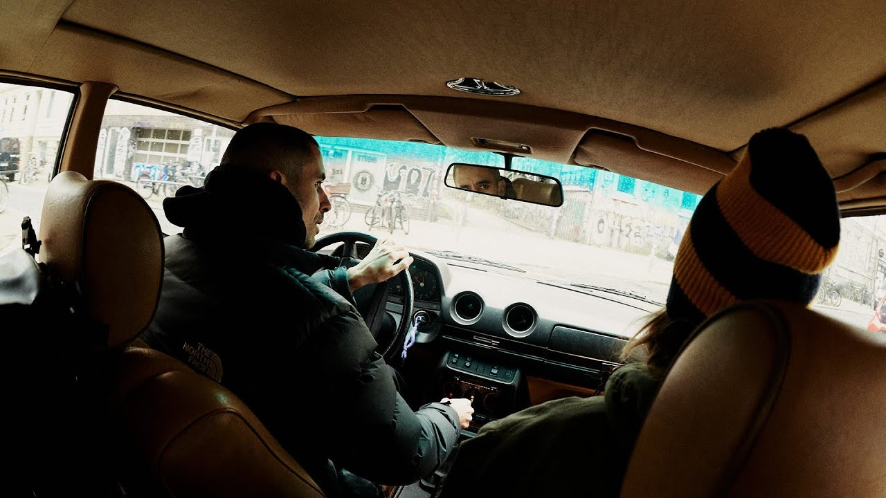 Lobby Skateshop with the help of adidas Skateboard has brought back the "Roter Platz" smack dab in the middle of the famous Reeperbahn and connected it to the launch of the new Superstar ADV shoe.<br /><br />Film & Edit by Benny Vogel.<br />Thumbnail by Felix Adler.<br /><br />Check out the Place article here:<br />https://place.tv/https://place.tv/roter-platz-lobby<br /><br />Or follow us on Instagram to stay up to date:<br />https://www.instagram.com/placeskateboardculture