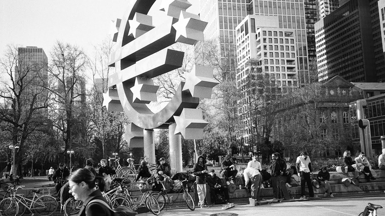 Welcome to FFM and welcome to another Place Presents! The weekend is almost upon us and it is important to note that we try to start it off right for you. So, before you close your MacBooks, take that after-work shower, and watch Levent Efe's new video "Stab City".<br /><br />Filmed by Levent Efe.<br /><br />Check out the Place article here:<br />place.tv/place-presents-stab-city<br /><br />Or follow us on Instagram to stay up to date:<br />https://www.instagram.com/placemag/