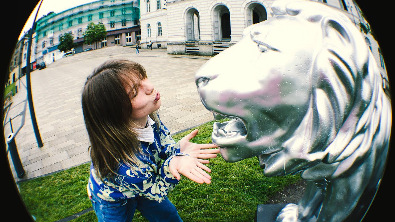 Today we are back with more Phil Anderson-styled content, and why? Because we believe the man is up to something good! What is that you might think, well, we will let Phil himself explain: <br /><br />"To me, •alryte• isn't just a name, it's a commitment I have made to give back to our community. Whether it's through supporting creatives and young talent, trips, or creating events."<br /><br />Film & Edit by Moritz Mauch.<br /><br />Thumbnail by @pritneyney.<br /><br />Check out the Place article here:<br />place.tv/place-presents-alryte-weekend-trip<br /><br />Or follow us on Instagram to stay up to date:<br />https://www.instagram.com/placemag/